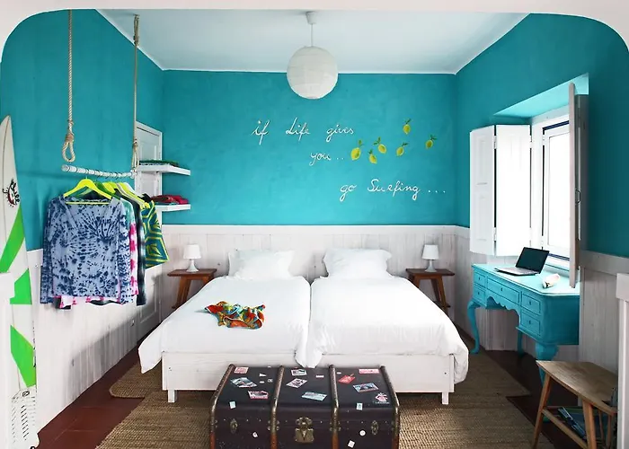 Chill In Surf House